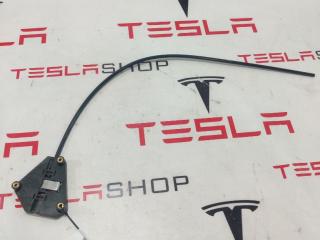Кронштейн мотора привода люка Tesla Model S 1 поколение (2012 - 2016), 1003242-00-A, 6008694