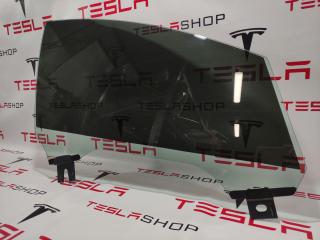 стекло двери передней правой Tesla Model X 1 поколение 2018, 1028823-00-J