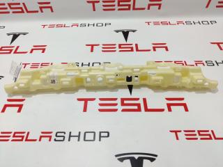 Кронштейн накладки, подъемной задней двери Tesla Model X 1 поколение 2018, 1055049-04-E