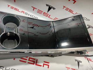 консоль салона (центральная часть) Tesla Model Y 1 поколение (2020 - 2025), 1516036-00-B, 1536685-00-B