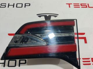 фонарь крышки багажника правый Tesla Model X 1 поколение 2018, 1034337-00-B
