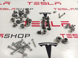Болт крепления батареи Tesla Model 3 1 поколение 2021, 1104428-11-M, 1098669-00-D, 1104422-00-R