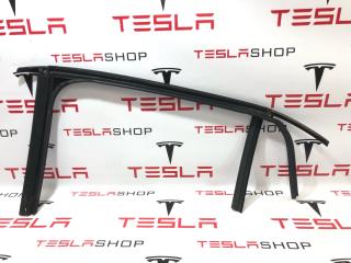 Уплотнитель стекла Tesla Model X 1 поколение 2018, 1032278-00-D