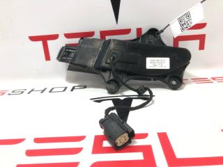 ручка наружная задняя правая Tesla Model X 1 поколение 2018, 1045158-00-D