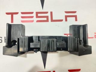 Кронштейн напольный 2-го ряда сидений Tesla Model X 1 поколение 2018, 1059716-00-D