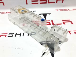 Кронштейн напольный 2-го ряда сидений Tesla Model X 1 поколение 2018, 1091313-00-C