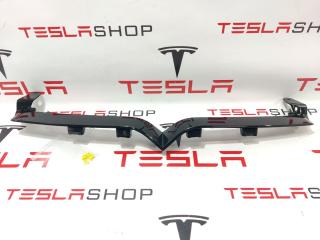 Накладка V-образная декоративная переднего гриля хром (птичка) Tesla Model S 1 поколение [2-й рестайлинг] 2022, 1611012-00-C