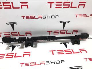 Кронштейн крепления вентилятора кондиционера Tesla Model X 1 поколение 2019, 1054164-00-E