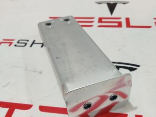 Стакан подрамника переднего Tesla Model 3 1 поколение (2017 - 2025), 1109193-00-B