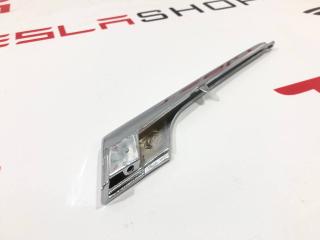 Накладка люверсы Tesla Model X 1 поколение 2019, 1049610-00-F