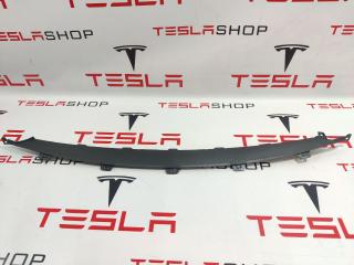заглушка (решетка) в бампер Tesla Model X 1 поколение 2019, 1047360-00-G, 1050211-00-G