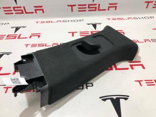 Накладка стойки B, внутренняя Rivian R1T 1 поколение 2022, PTY0104112, PTY0104113, PT00001361