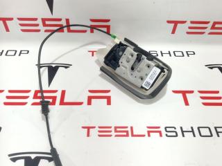 замок двери передней правой Tesla Model 3 1 поколение 2019, электро, 1068963-00-H