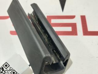 Заглушка салазки сиденья Tesla Model 3 1 поколение 2019, электро, 1097490-00-C, 1551555-00-C