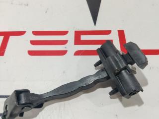 ограничитель открывания двери задней Tesla Model 3 1 поколение 2019, электро, 1089509-00-B