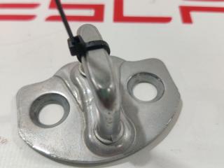 Петля замка двери Tesla Model 3 1 поколение 2019, электро, 1107262-00-C, 1525919-00-A