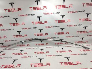 Молдинг кузова боковой Tesla Model 3 1 поколение 2019, электро, 1083519-00-D