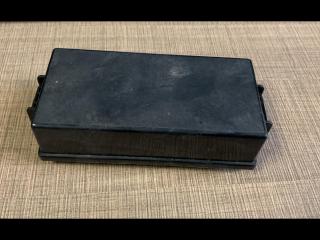 крышка блока предохранителей Tesla Model S 1 поколение 2014, 1004423-03-H