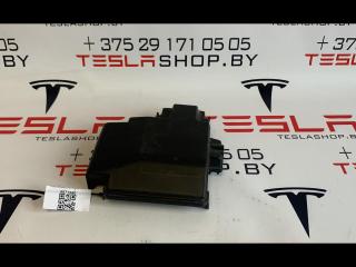 крышка блока предохранителей Tesla Model S 1 поколение 2014, 1013274-00-C