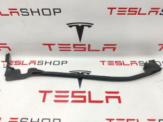Уплотнитель задней двери Tesla Model S 1 поколение [2-й рестайлинг] 2021, 1005422-00-D