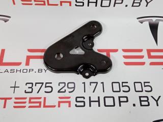 Пластина заднего подрамника Tesla Model 3 1 поколение 2019, 1044576-00-B