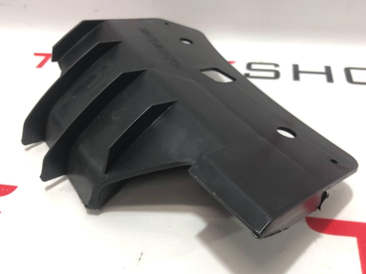 крепление бампера Tesla Model 3 1 поколение (2017 - 2025), 1084170-00-B - фото №1