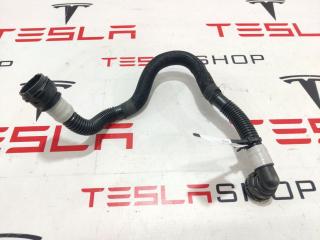 Патрубок системы охлаждения заднего мотора Tesla Model 3 1 поколение 2019, электро, 1077594-00-C