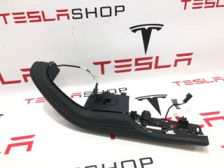 ручка внутренняя передняя правая Tesla Model S 1 поколение [2-й рестайлинг] 2021, 1633657-01-F, 1619800-00-A
