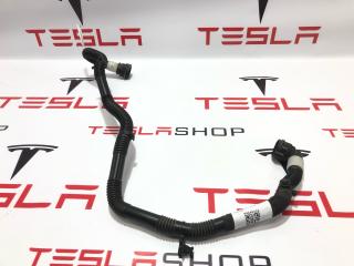 Патрубок системы охлаждения заднего мотора Tesla Model 3 1 поколение 2019, электро, 1077585-00-D