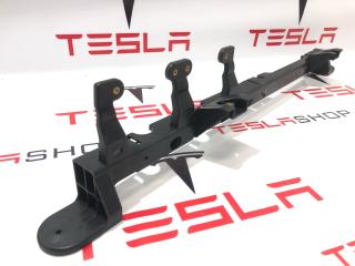Кронштейн крепления вентилятора кондиционера Tesla Model X 1 поколение 2019, 1054164-00-E