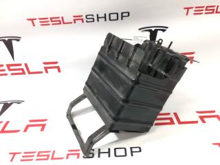 Короб аккумуляторной батареи Tesla Model X 1 поколение 2019, 1060776-00-B, 1060244-00-D