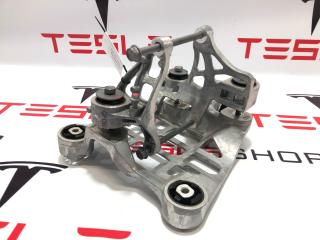 кронштейн компрессора кондиционера Rivian R1T 1 поколение 2022, PT00001677, PT00001678, PT00031139, PT00031140