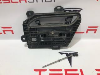 ручка наружная Tesla Model S 1 поколение (2012 - 2016), 1100299-S0-A, 1071880-00-A, 1046121-00-E