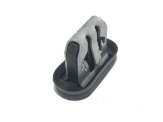 Клипса крепления накладки порога рокерной панели Tesla Model 3 1 поколение (2017 - 2025), 1110167-00-A, 1089829-00-D, 1089828-00-D