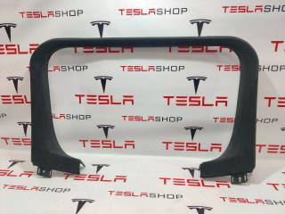 накладка двери (крышки) багажника Tesla Model S 1 поколение [2-й рестайлинг] 2021, 1564769-89-B