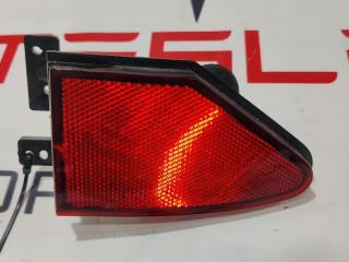 Отражатель фонаря на заднем крыле Tesla Model S 1 поколение [2-й рестайлинг] 2021, 1022421-00-C