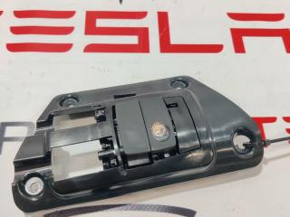 Фонарь подсветки салона Tesla Model S 1 поколение [2-й рестайлинг] 2021, 1624609-99-B