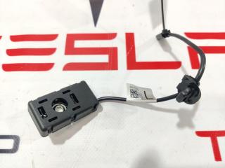 Антенна радио (фильтр) Tesla Model S 1 поколение [2-й рестайлинг] 2021, 1509420-00-C, 1509420-00-D