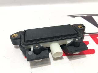 кнопка открытия багажника Tesla Model S 1 поколение [2-й рестайлинг] 2021, 1007287-00-A, 1693785-00-A