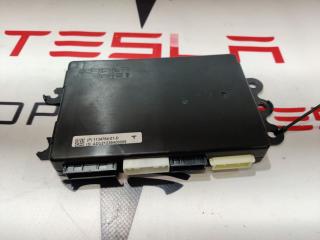 блок управления подвеской Tesla Model S 1 поколение [2-й рестайлинг] 2021, 1134794-00-D
