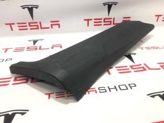 накладка на порог Rivian R1T 1 поколение 2022, PT00002133-G, PT00000340-H