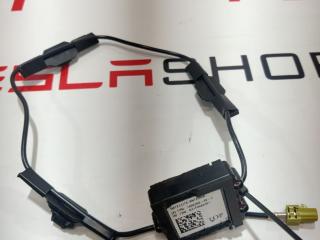 Блок спутниковой антенны Tesla Model S 1 поколение [2-й рестайлинг] 2021, 1050256-00-C