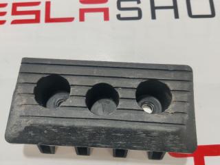 Опора под домкрат (подушка) Tesla Model S 1 поколение [2-й рестайлинг] 2021, 1608223-00-A