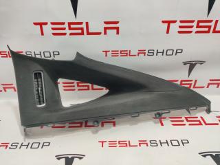 Накладка стойки С Tesla Model X 1 поколение 2019, электро, 1035960-16-E, 1052890-00-C