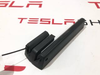 Заглушка салазки сиденья Tesla Model X 1 поколение 2019, электро, 1008387-00-C, 1031675-00-A