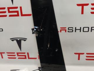 Накладка наружная (стекло) подъемной задней двери Tesla Model X 1 поколение 2019, электро, 1095001-00-B, 1041358-00-C