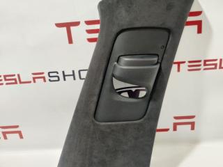 Накладка стойки B, внутренняя Tesla Model X 1 поколение 2018, 1035954-16-I, 1043486-00-B