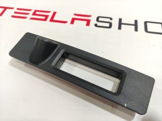 кнопка открытия багажника Tesla Model 3 1 поколение 2019, электро, 1095949-65-D