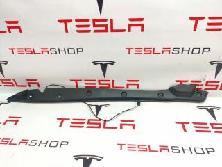 Датчик прижатия (накладка крышки багажника) Tesla Model X 1 поколение 2019, электро, 1036579-00-C, 1056299-00-D