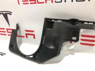 крепление фары левой Rivian R1T 1 поколение 2022, PT00000465H